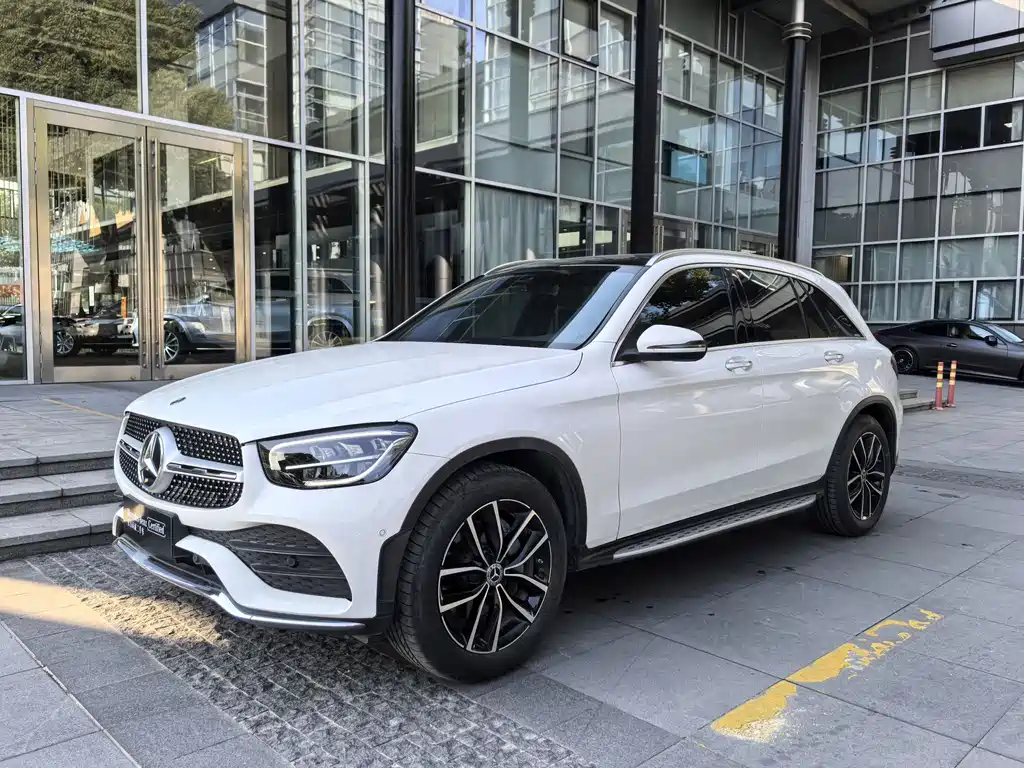 MERCEDES-BENZ GLC