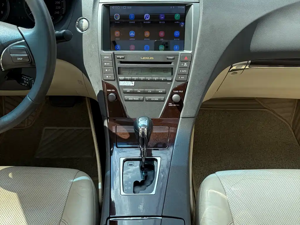 Lexus ES — миниатюра 14