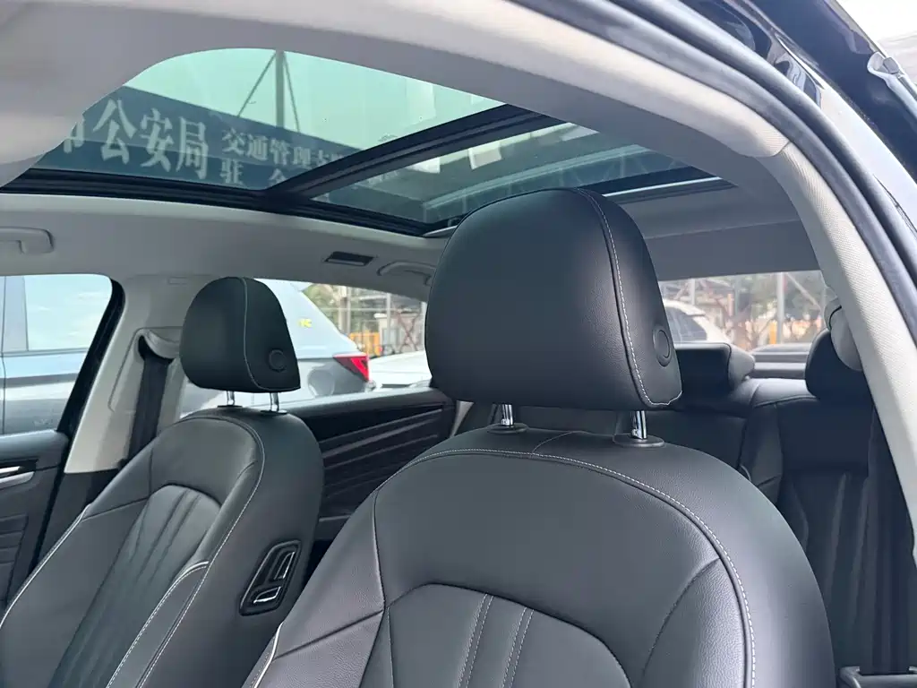 Volkswagen Passat — миниатюра 18
