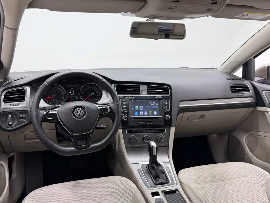 Volkswagen Golf — миниатюра 12