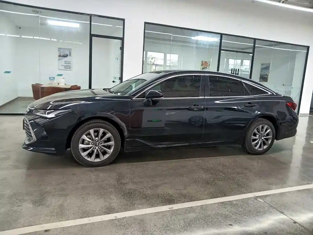 Toyota Avalon — миниатюра 6