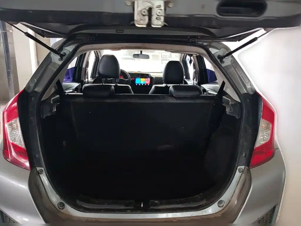 Honda Fit — миниатюра 24