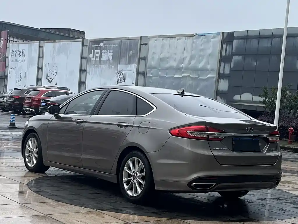 Ford Mondeo — миниатюра 14