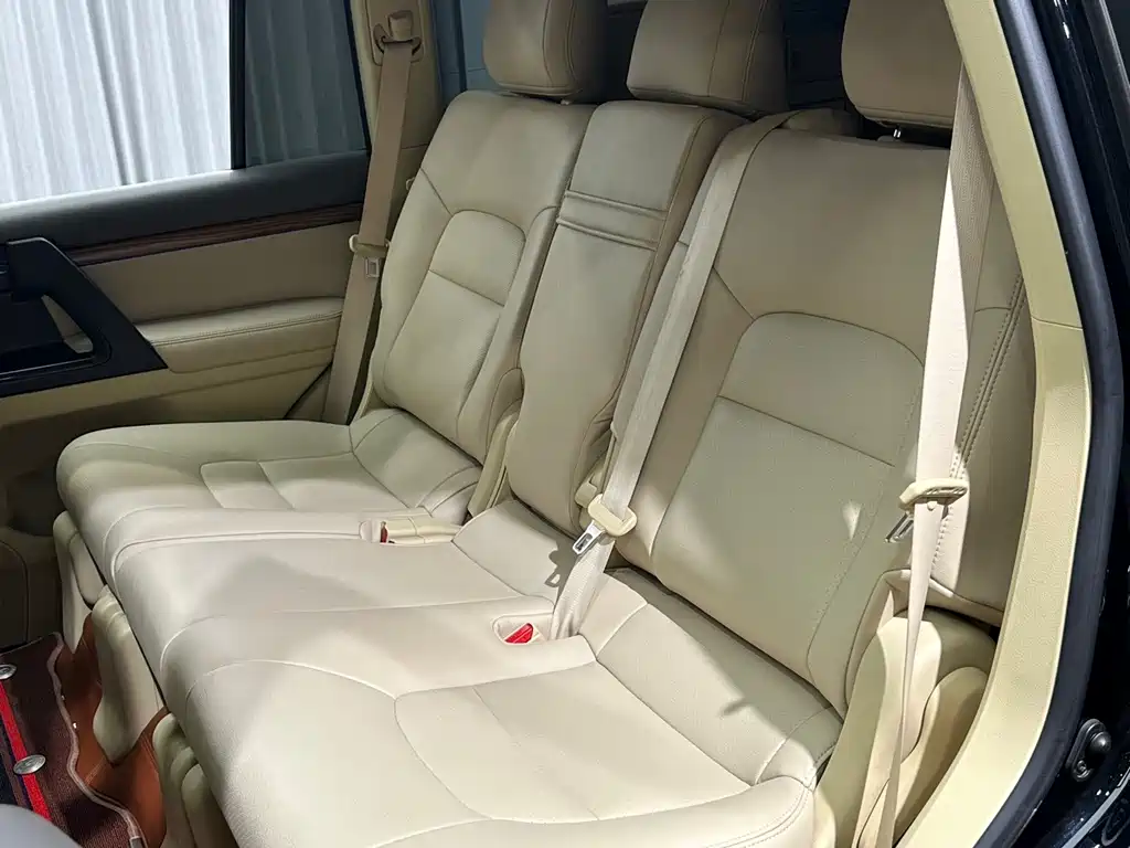 Toyota Land Cruiser — миниатюра 18
