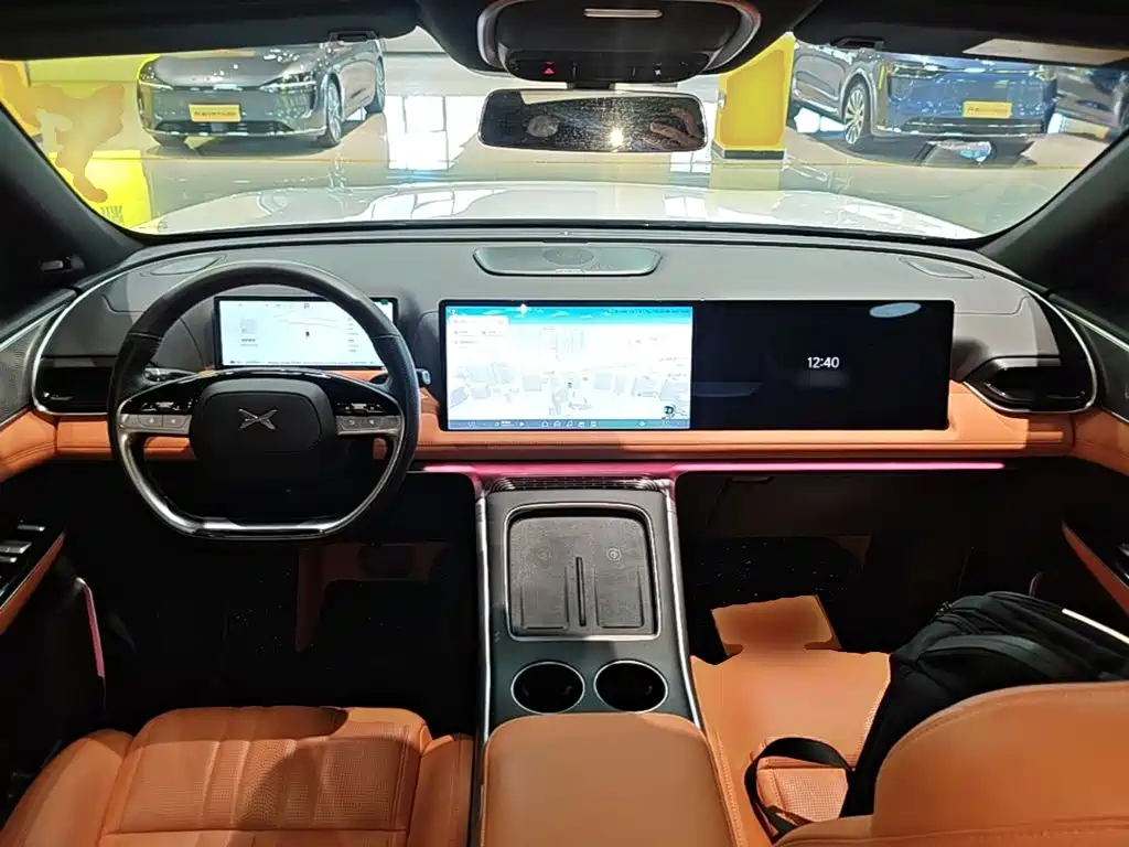 XPeng G9 — миниатюра 10