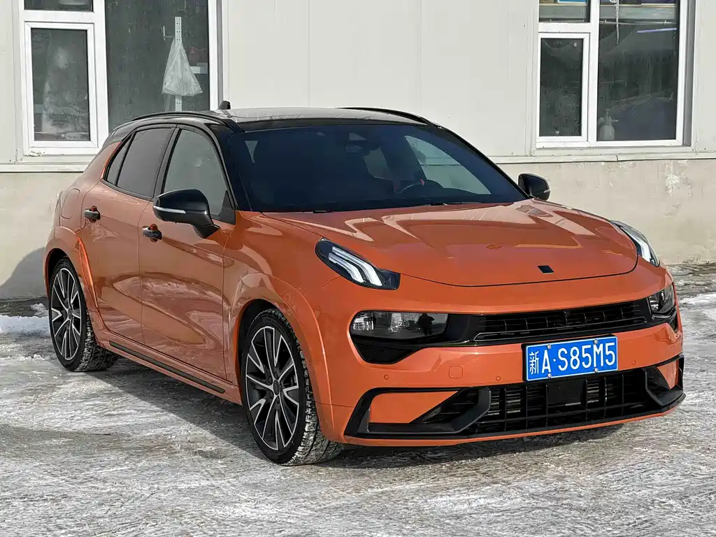 LYNK & CO. 02 HATCHBACK