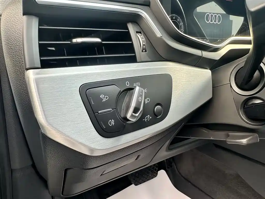 Audi A4L — миниатюра 21