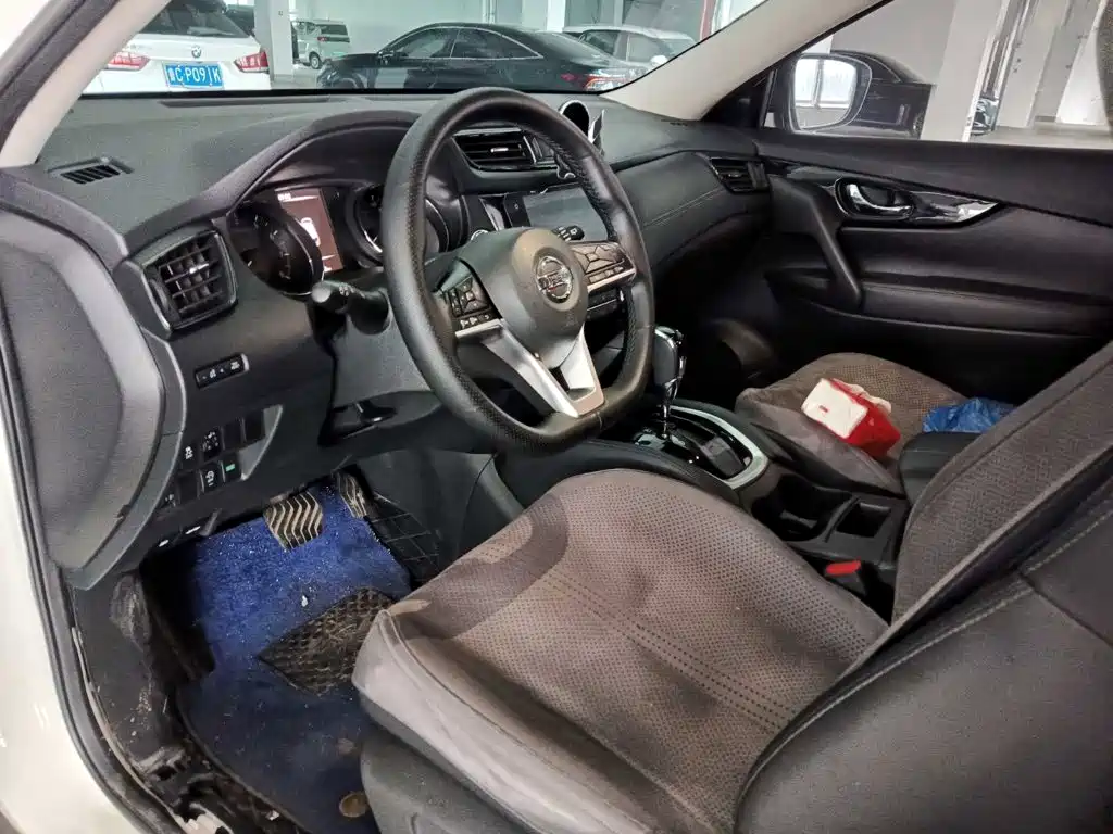 Nissan X-Trail — миниатюра 7