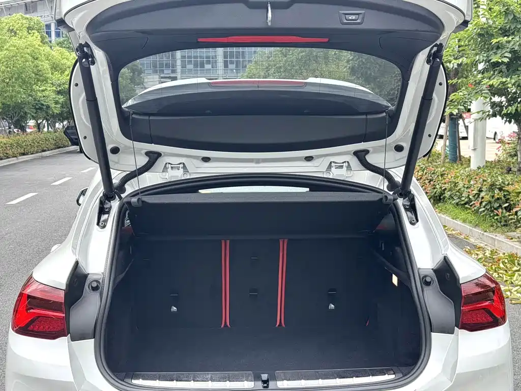 BMW X2 — миниатюра 8