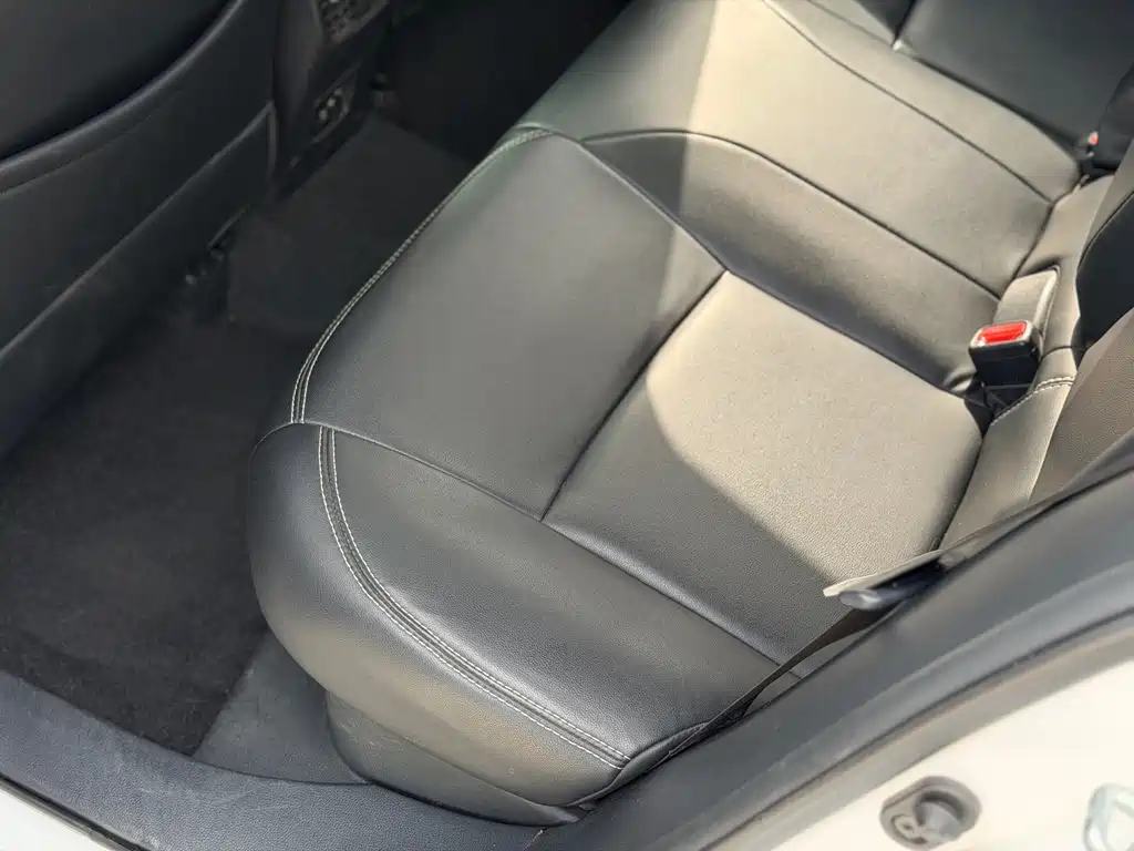 Toyota Corolla — миниатюра 12