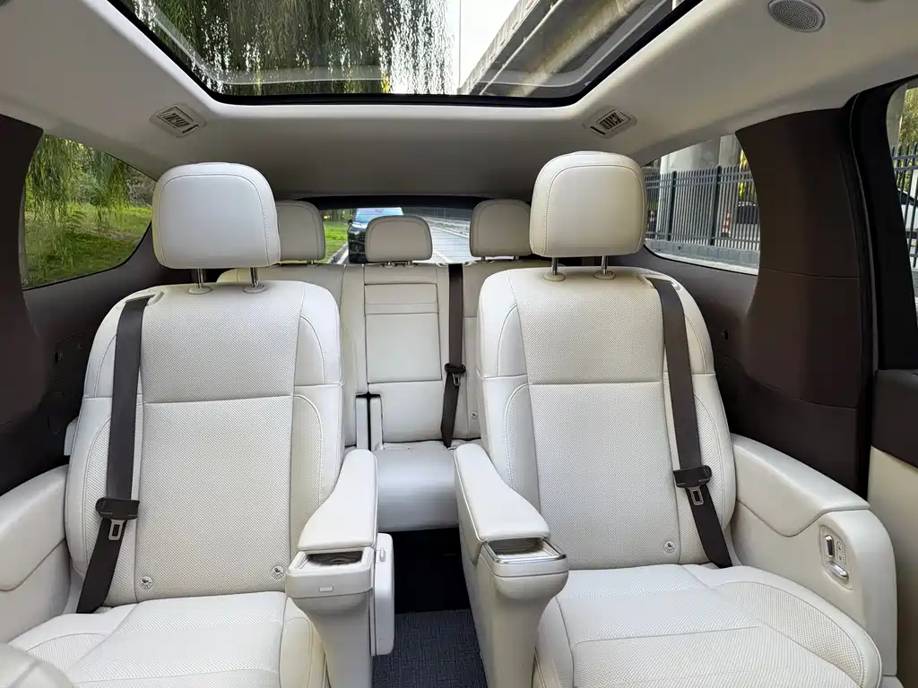 Li Auto Li MEGA — миниатюра 6