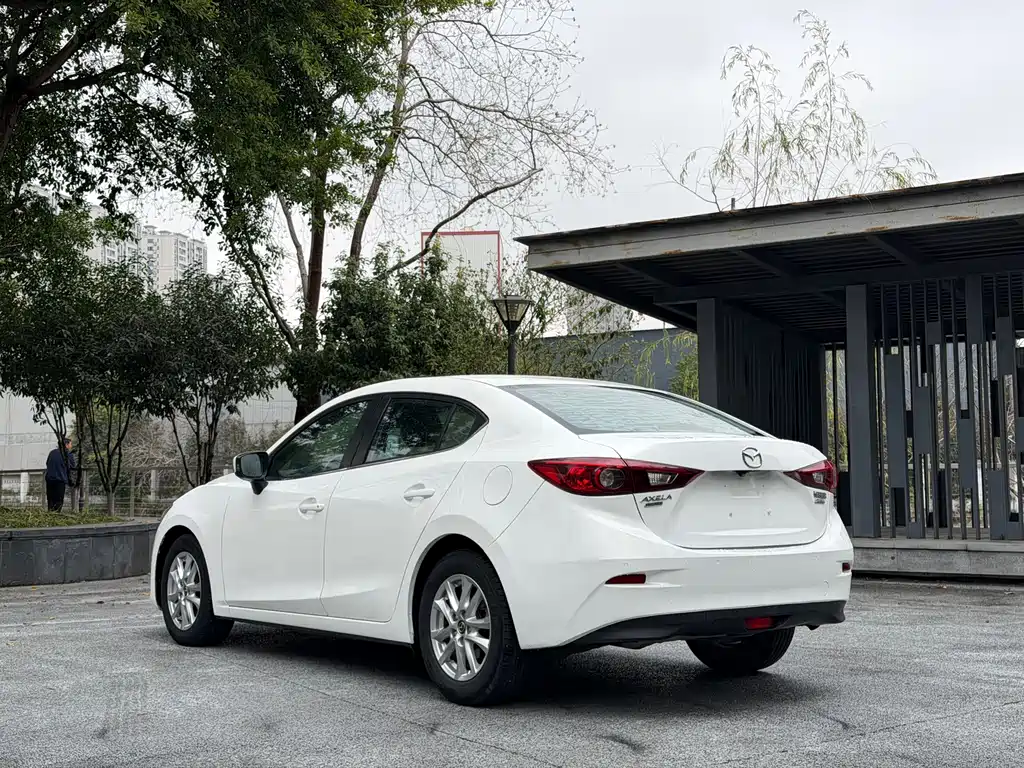 Mazda 3 Axela — миниатюра 6