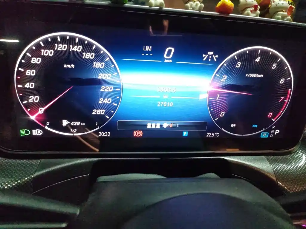 Mercedes-Benz C-Class — миниатюра 8