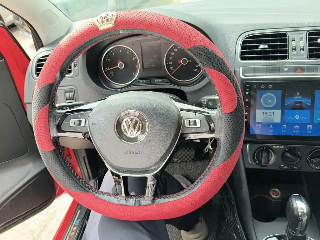 Volkswagen Polo — миниатюра 7