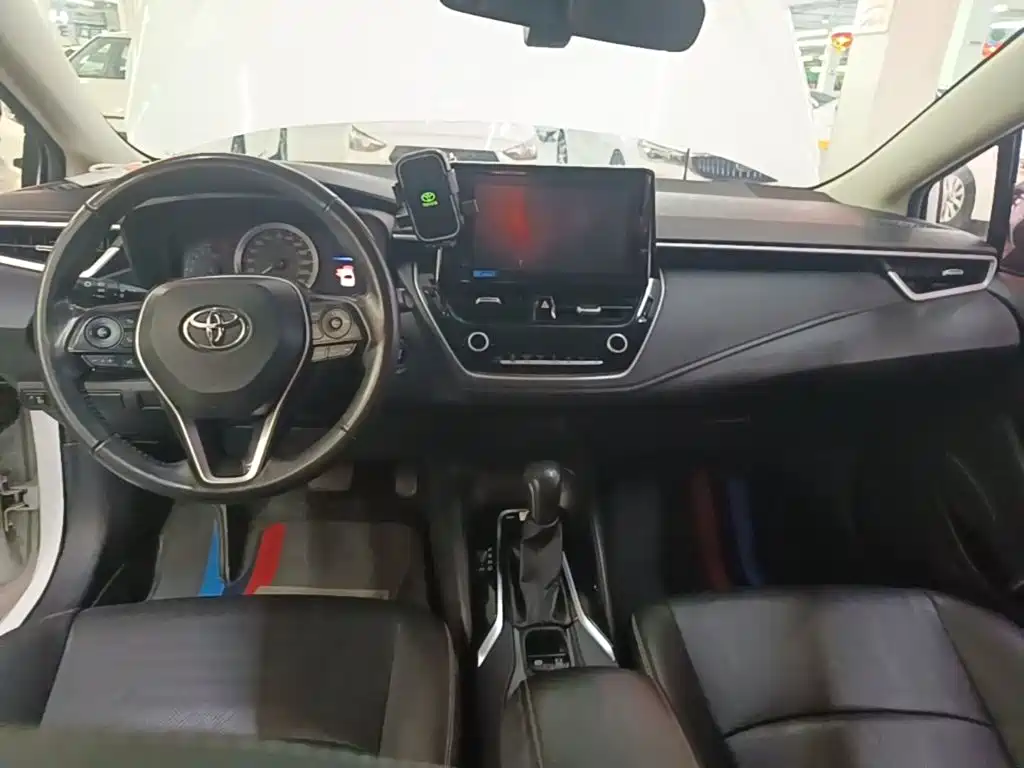 Toyota Corolla — миниатюра 10