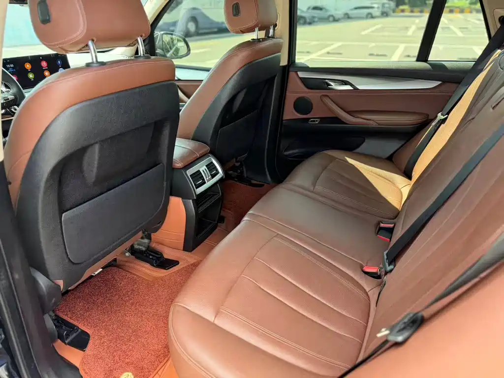 BMW X5 (Import) — миниатюра 7