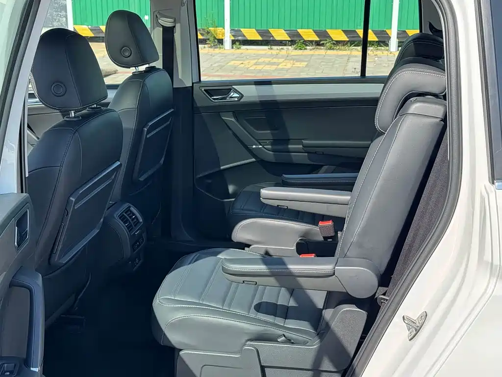 Volkswagen Touran — миниатюра 5