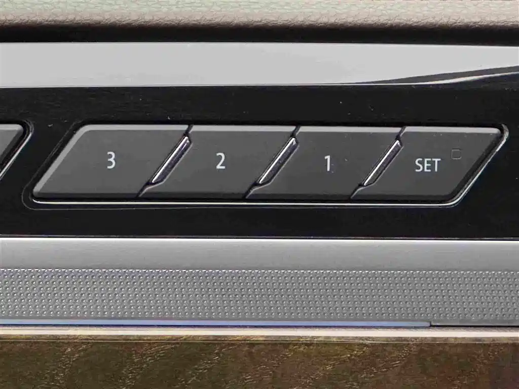 Volkswagen Phideon — миниатюра 15
