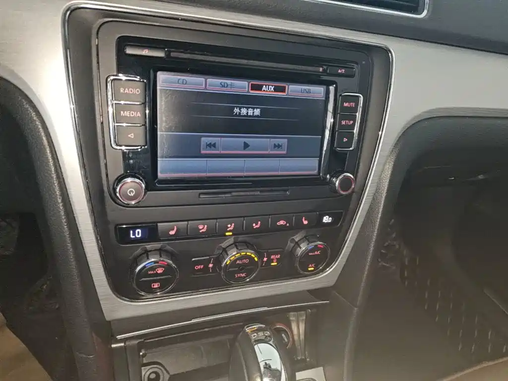 Volkswagen Passat — миниатюра 13