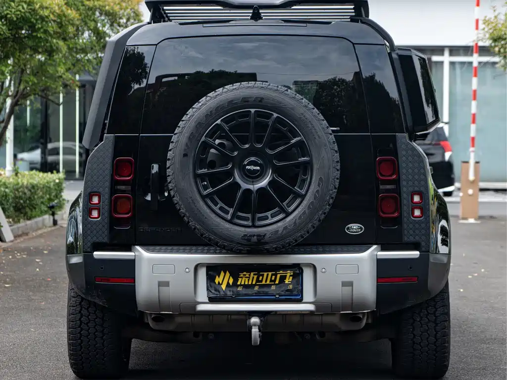 Land Rover Land Rover Defender 2021 110 P400