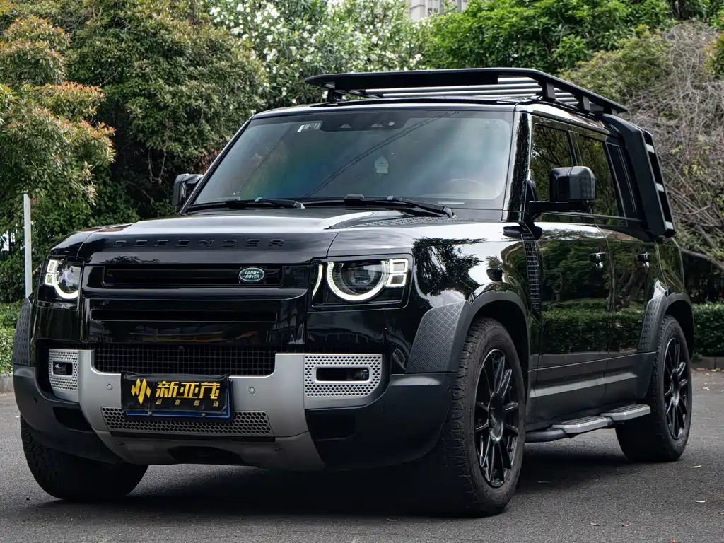 Land Rover Defender 2021
