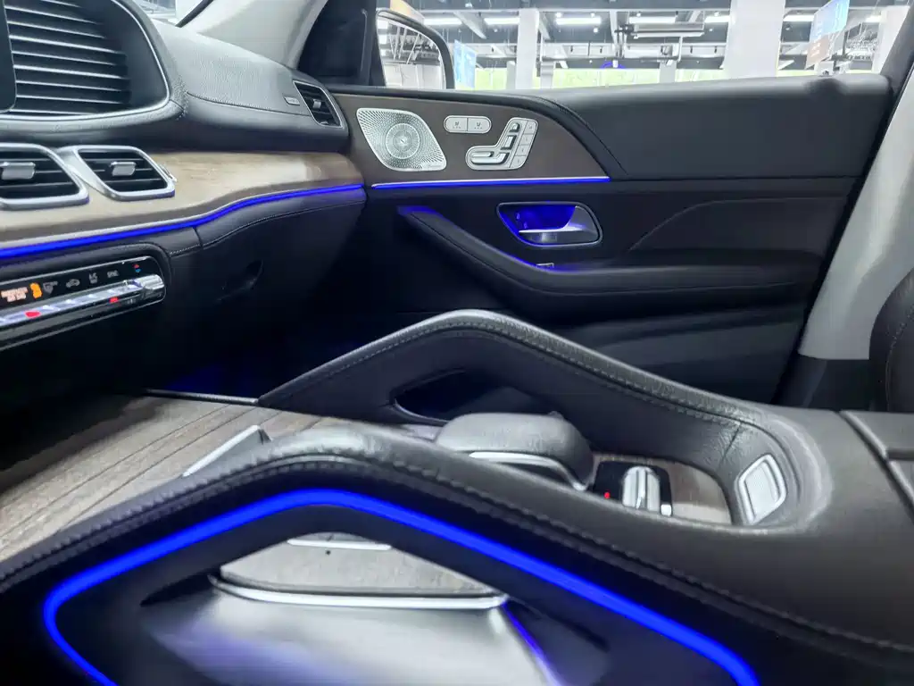 Mercedes-Benz GLS — миниатюра 13