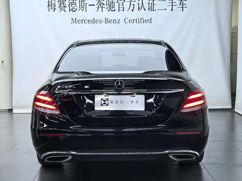 Mercedes-Benz E-Class — миниатюра 6