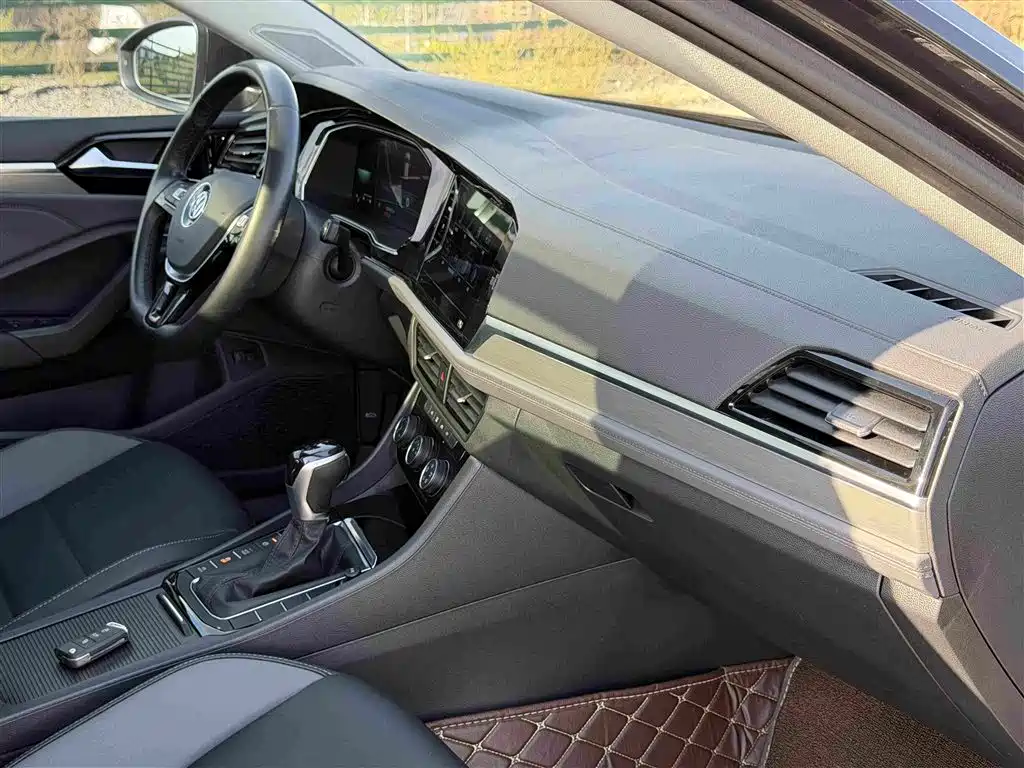 Volkswagen Sagitar — миниатюра 12