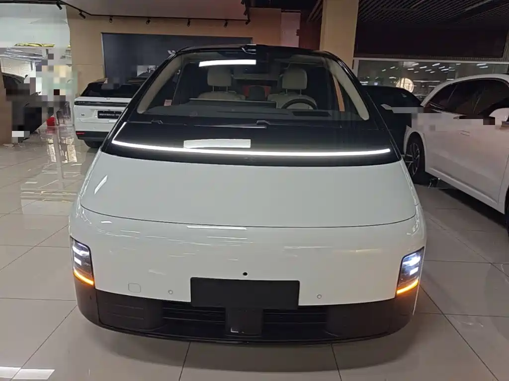 Li Auto Li MEGA — миниатюра 3