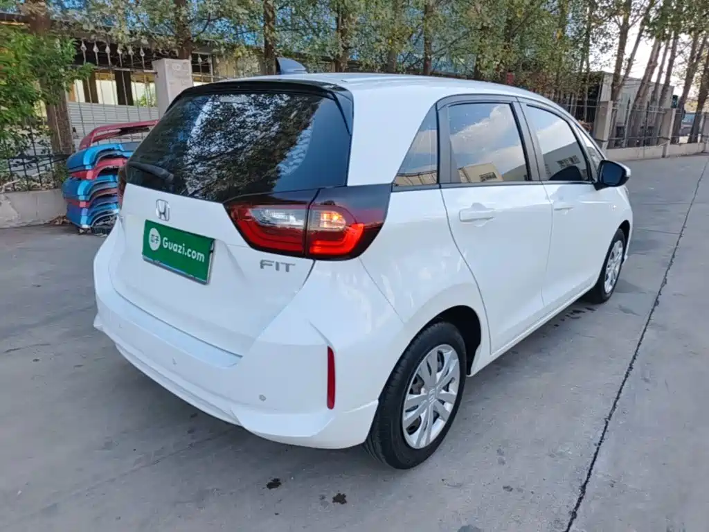Honda Fit — миниатюра 7