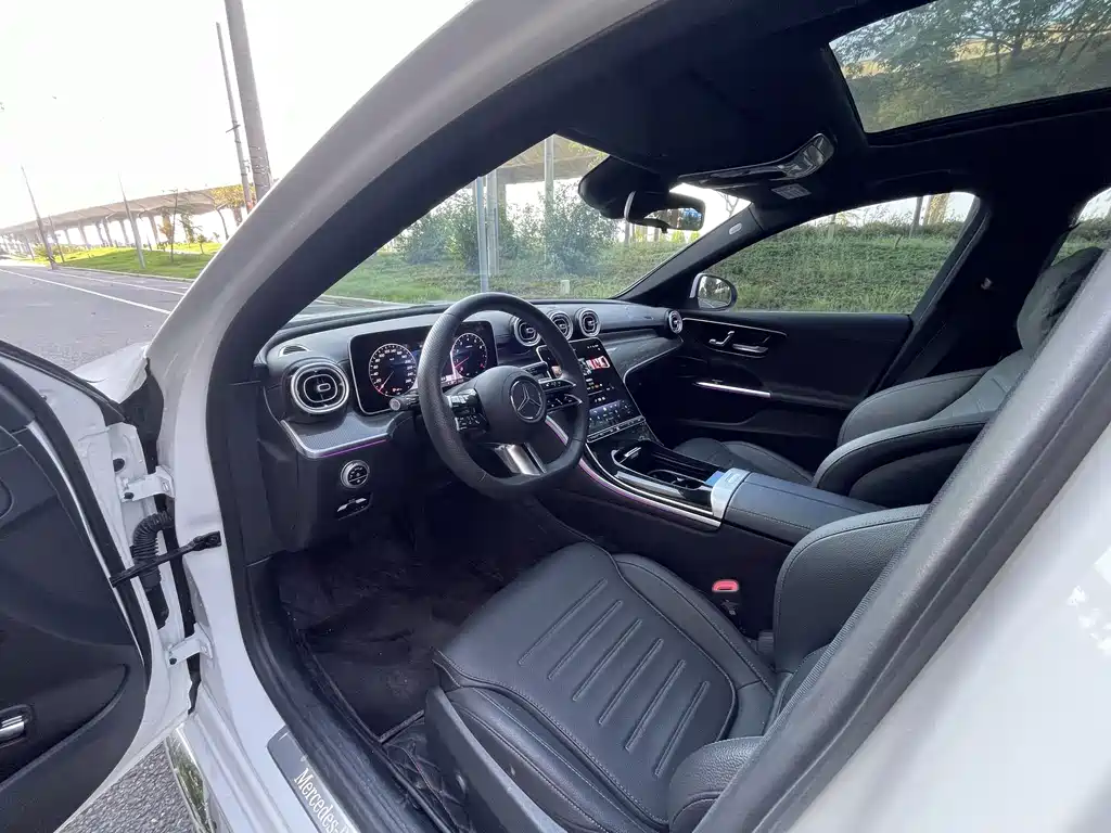 Mercedes-Benz C-Class — миниатюра 9