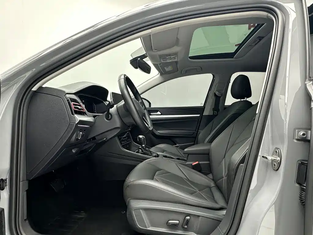 Volkswagen Lavida — миниатюра 4