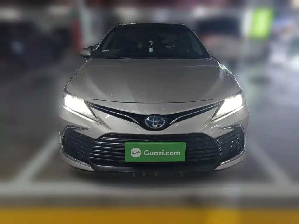 Toyota Camry — миниатюра 24