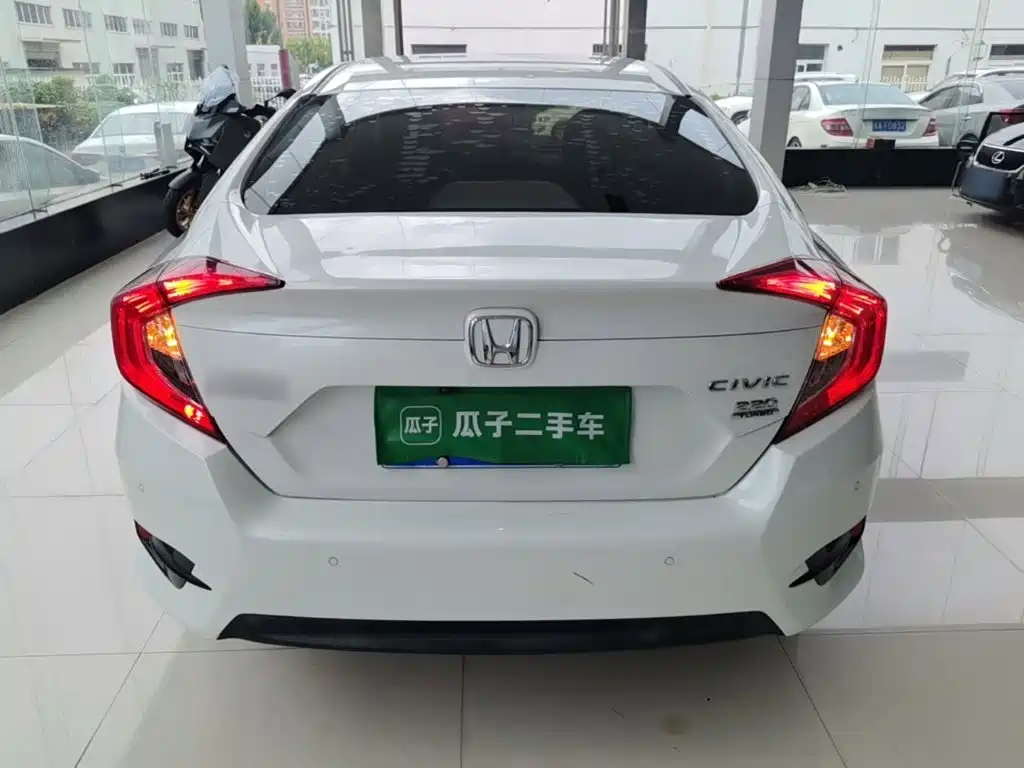 Honda Civic — миниатюра 6