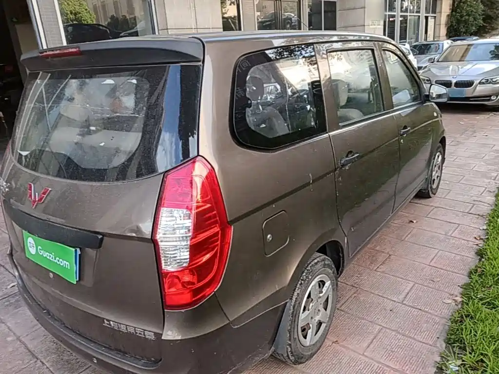 Wuling Hongguang — миниатюра 7
