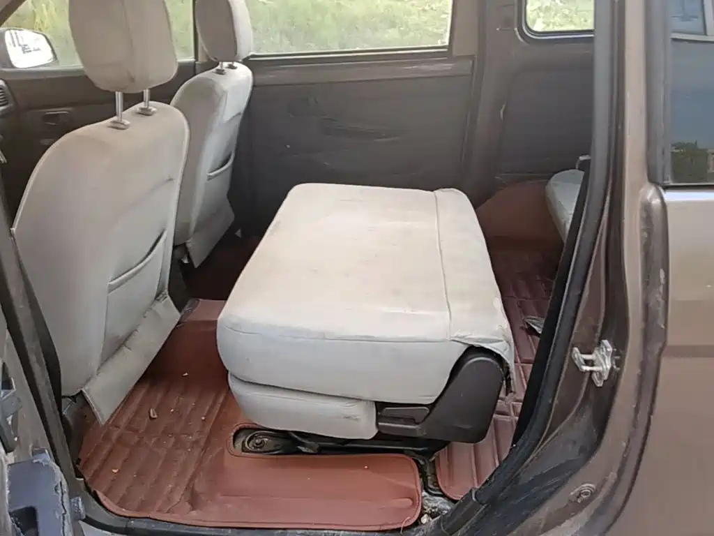 Wuling Hongguang — миниатюра 17