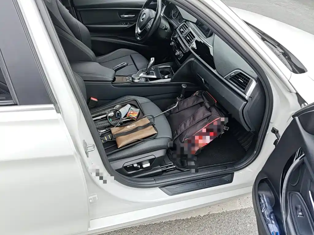 BMW 3 Series — миниатюра 9