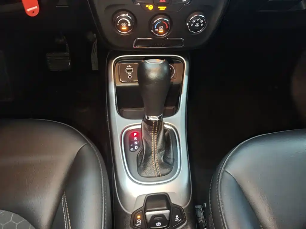 Jeep Compass — миниатюра 14