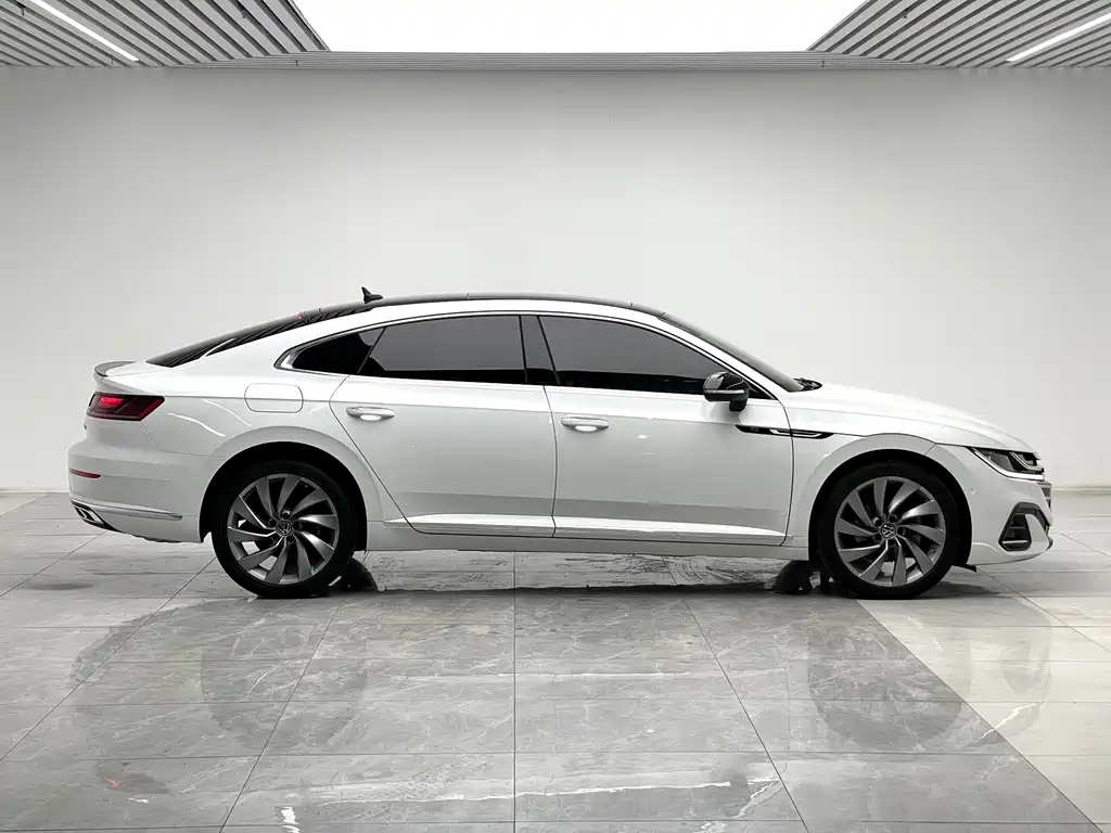 Volkswagen CC — миниатюра 8