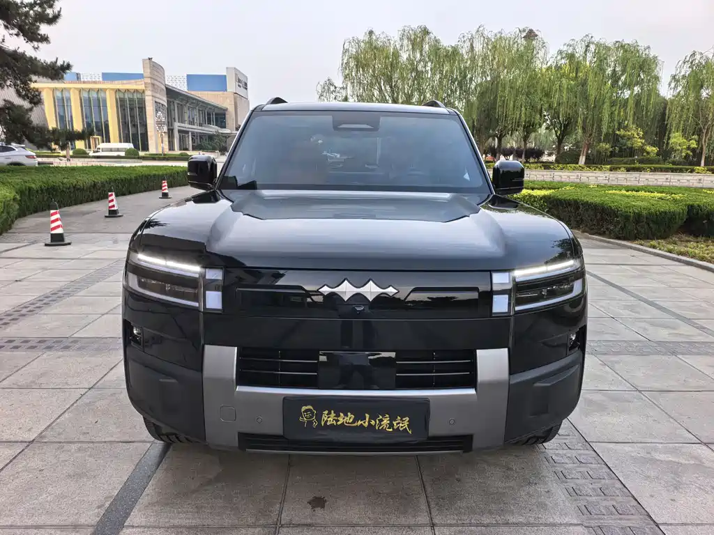Fang Cheng Bao 钛7 2025