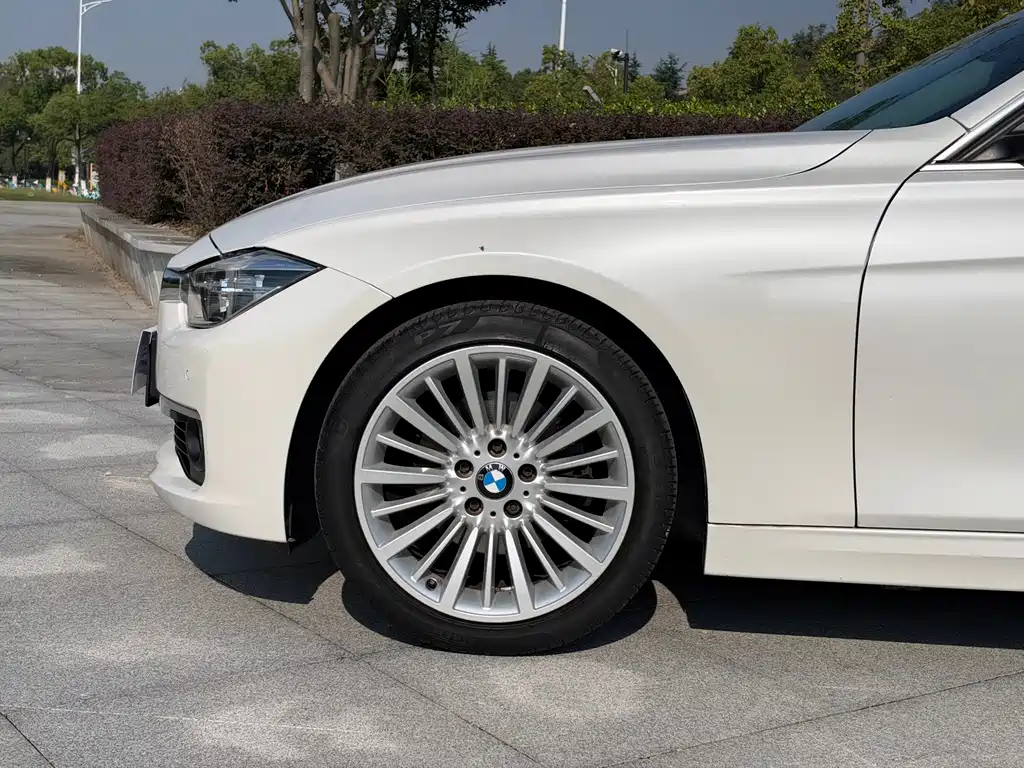 BMW 3 Series — миниатюра 5