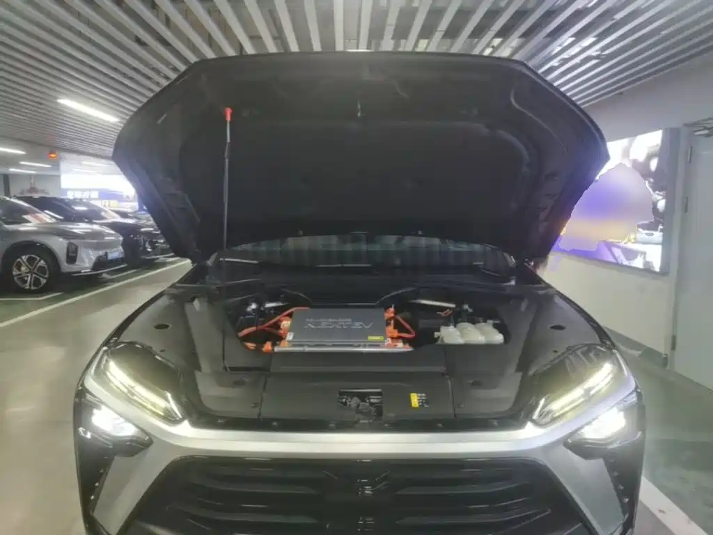 NIO ES8 — миниатюра 20