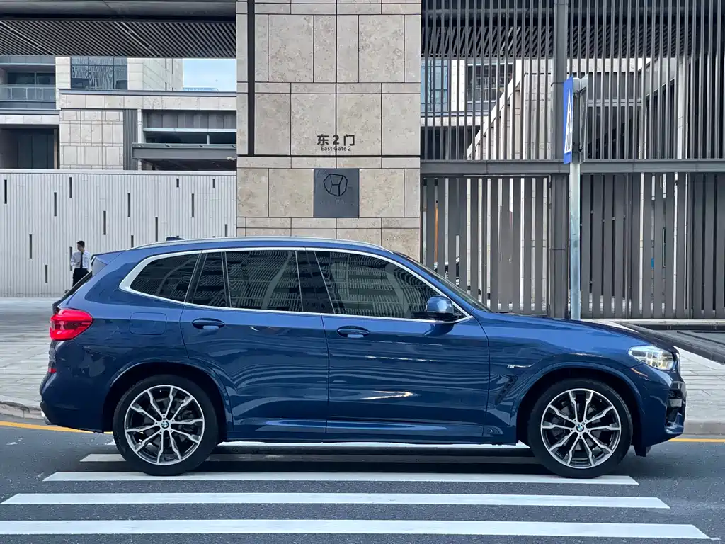 BMW X3 — миниатюра 6