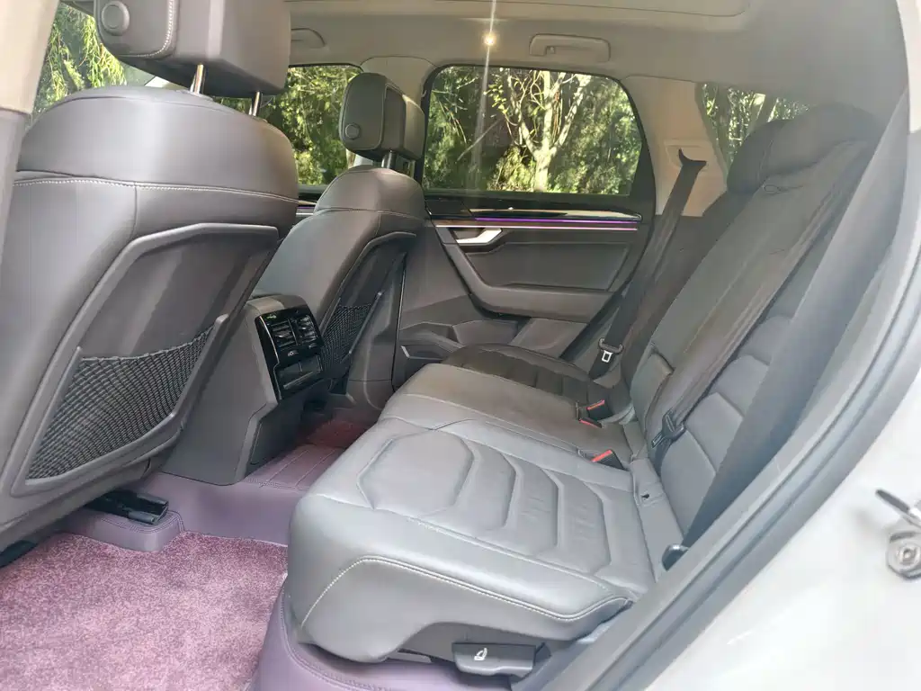 Volkswagen Touareg — миниатюра 11