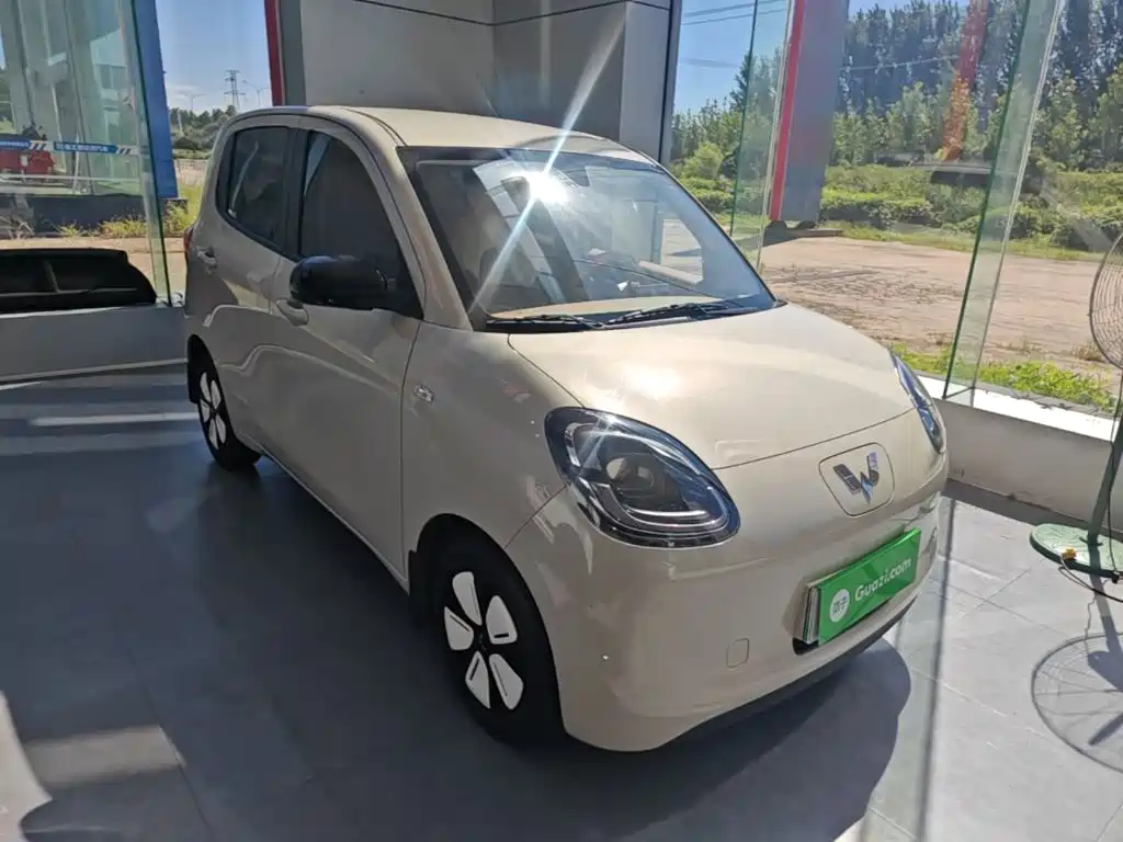 Wuling MINIEV — миниатюра 4