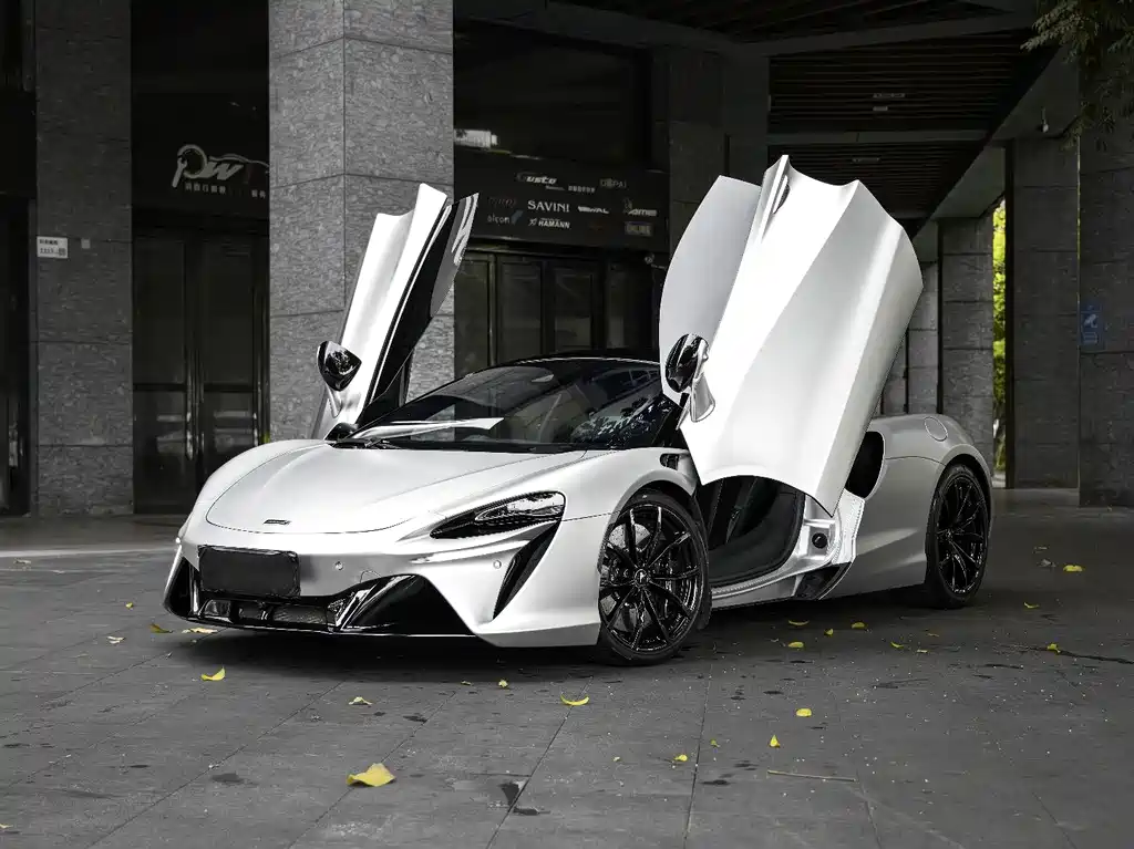 McLaren Artura 2023 3.0T Hybrid