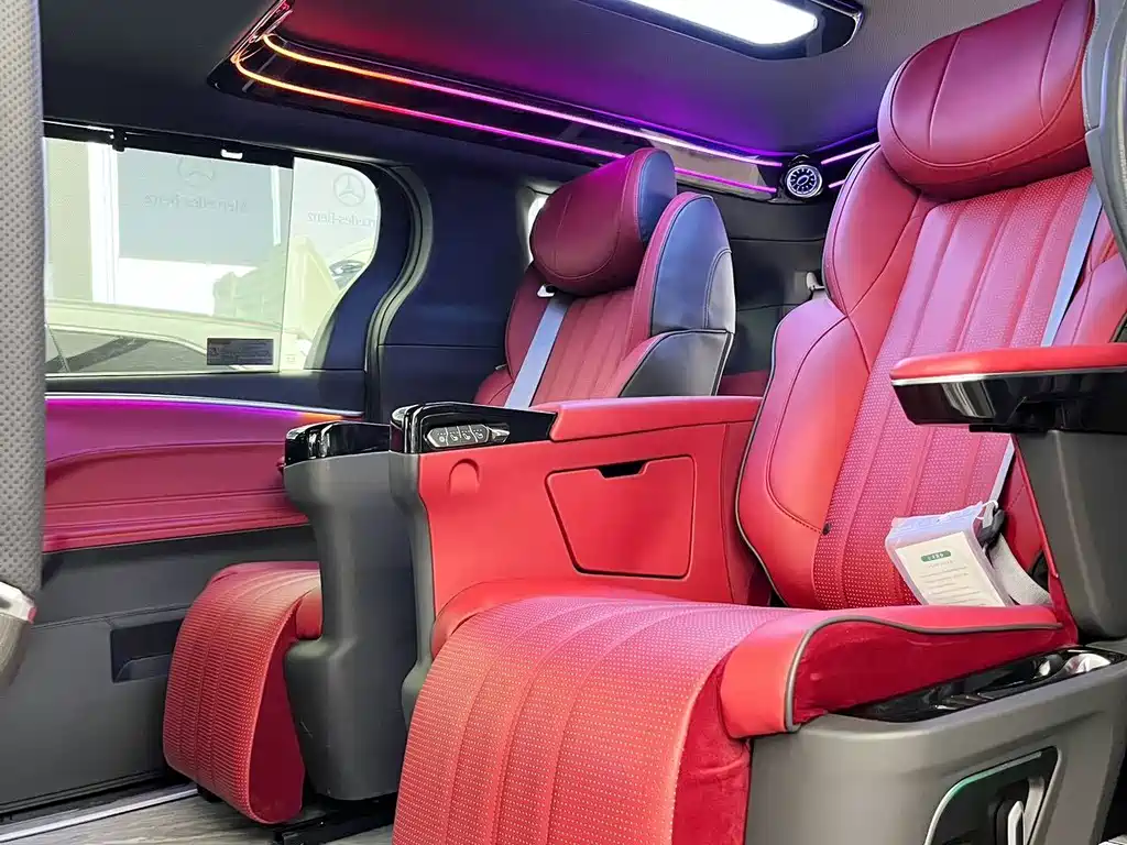Toyota Granvia — миниатюра 8