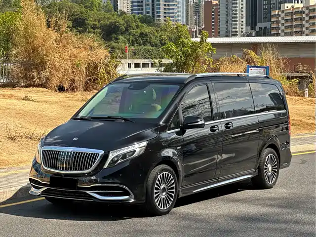 MERCEDES-BENZ V CLASS