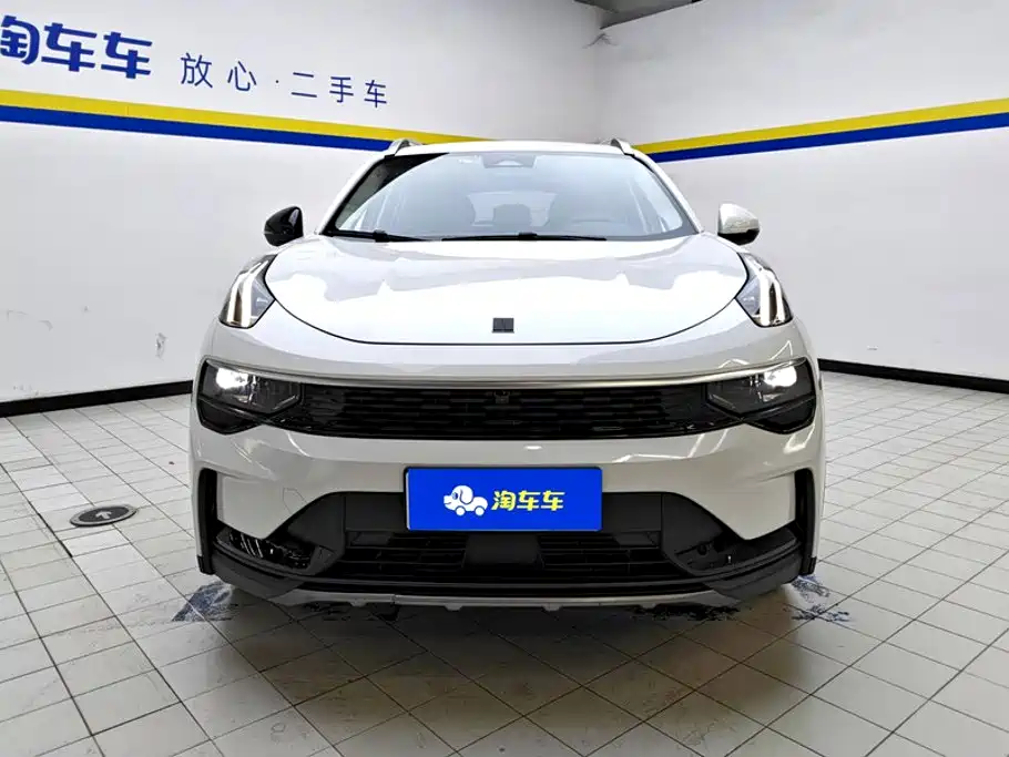 Lynk & Co 01 — миниатюра 2