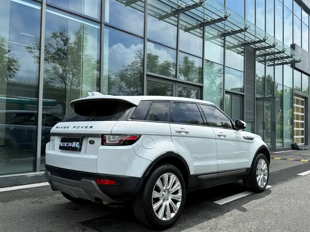 Land Rover Evoque — миниатюра 12